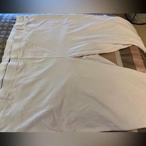 White Women’s Capri Jeggings 26/28W